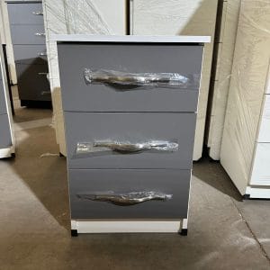 Modern 3 drawer bedside cabinet